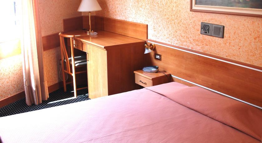 Hotel Mentana, By R Collection Hotels Milano Esterno foto